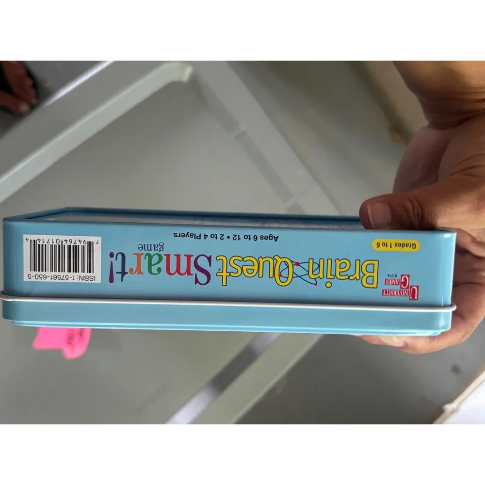 University Games Brain Quest Smart! Educational Card Game in Travel Tin 01714